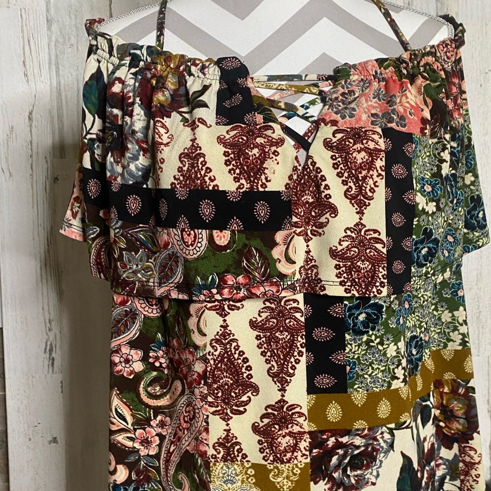 Cold shoulder top✨